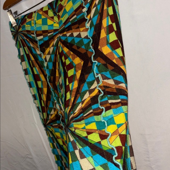 SIEDRÉS
Mult Kaleidoscope Printed Knit Pants W/ Contrast Stitching - Picture 5 of 7